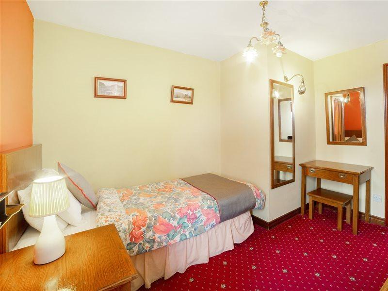 Oyo The Royal Hotel Dunston  Екстериор снимка