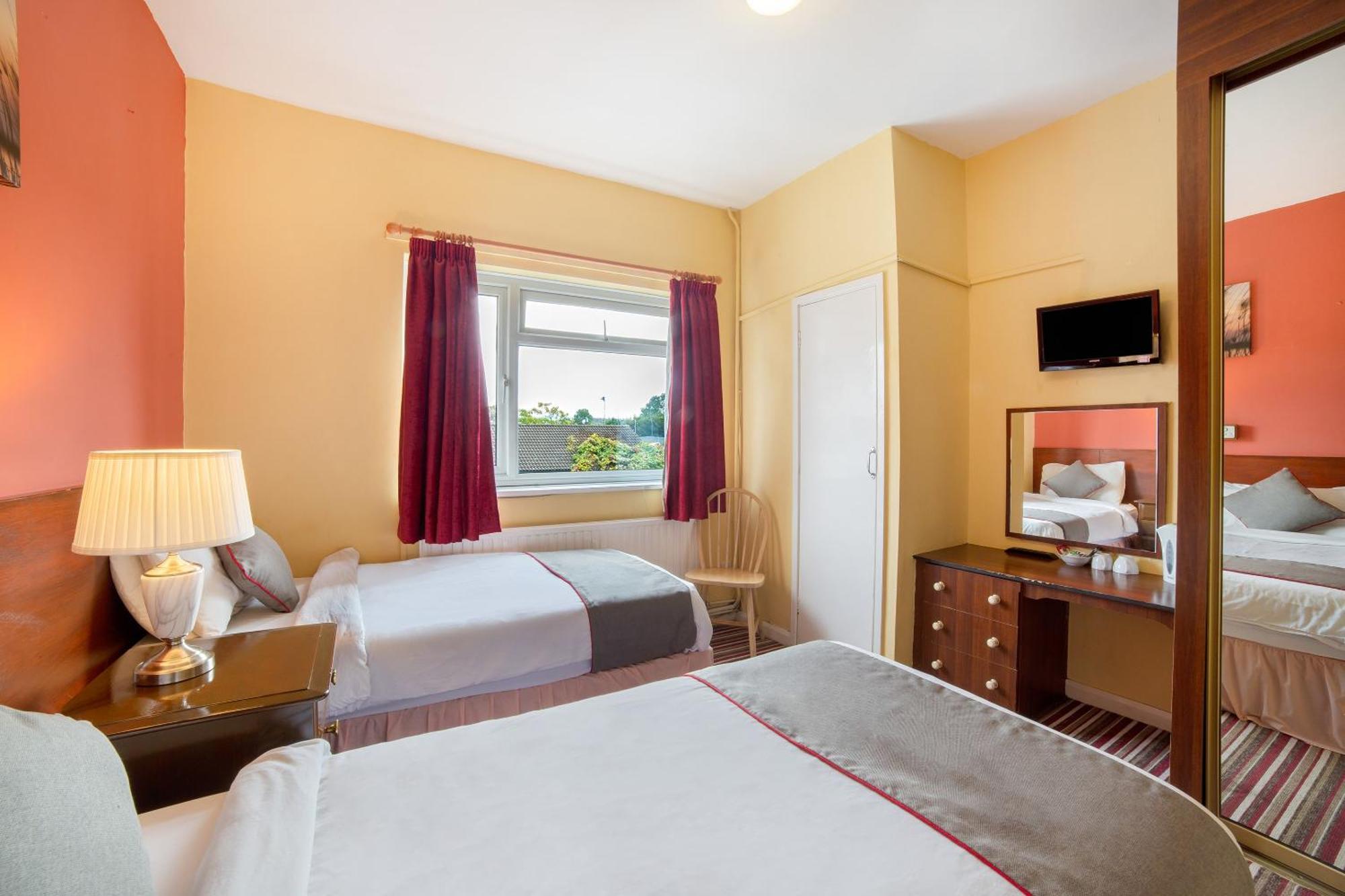 Oyo The Royal Hotel Dunston  Екстериор снимка
