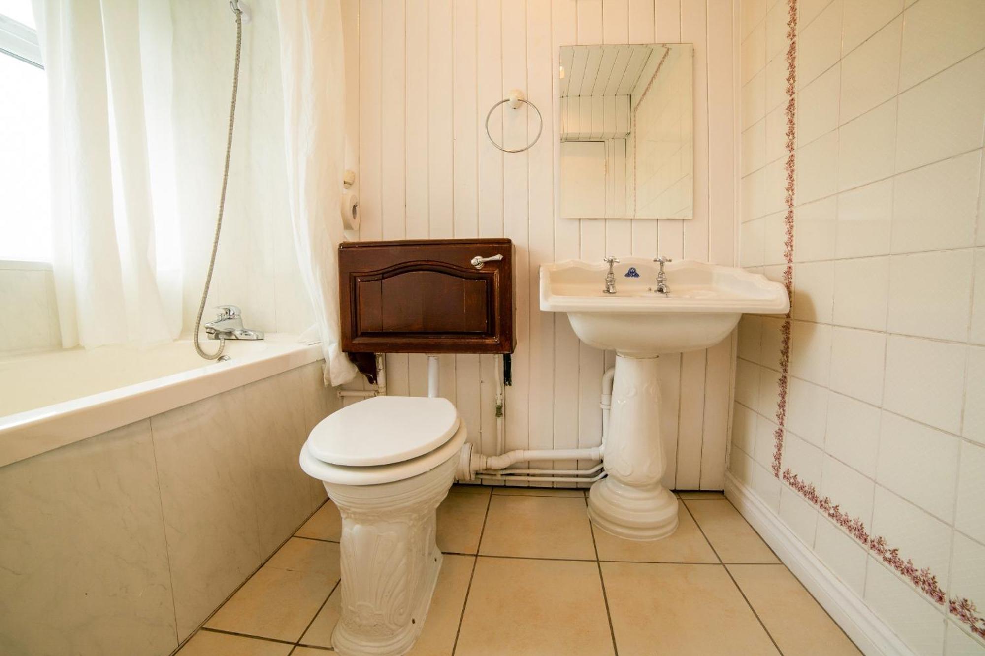 Oyo The Royal Hotel Dunston  Екстериор снимка