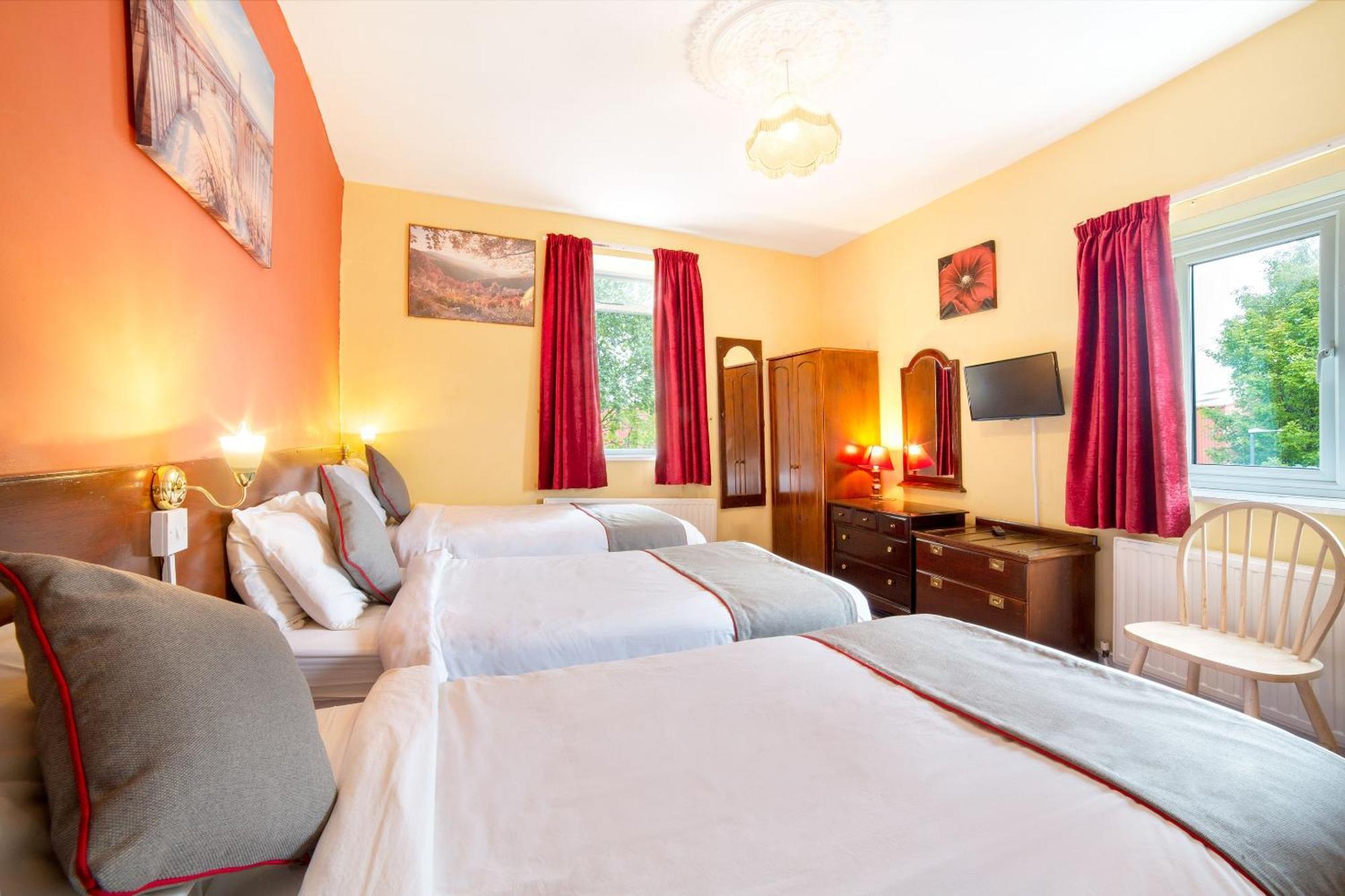 Oyo The Royal Hotel Dunston  Екстериор снимка