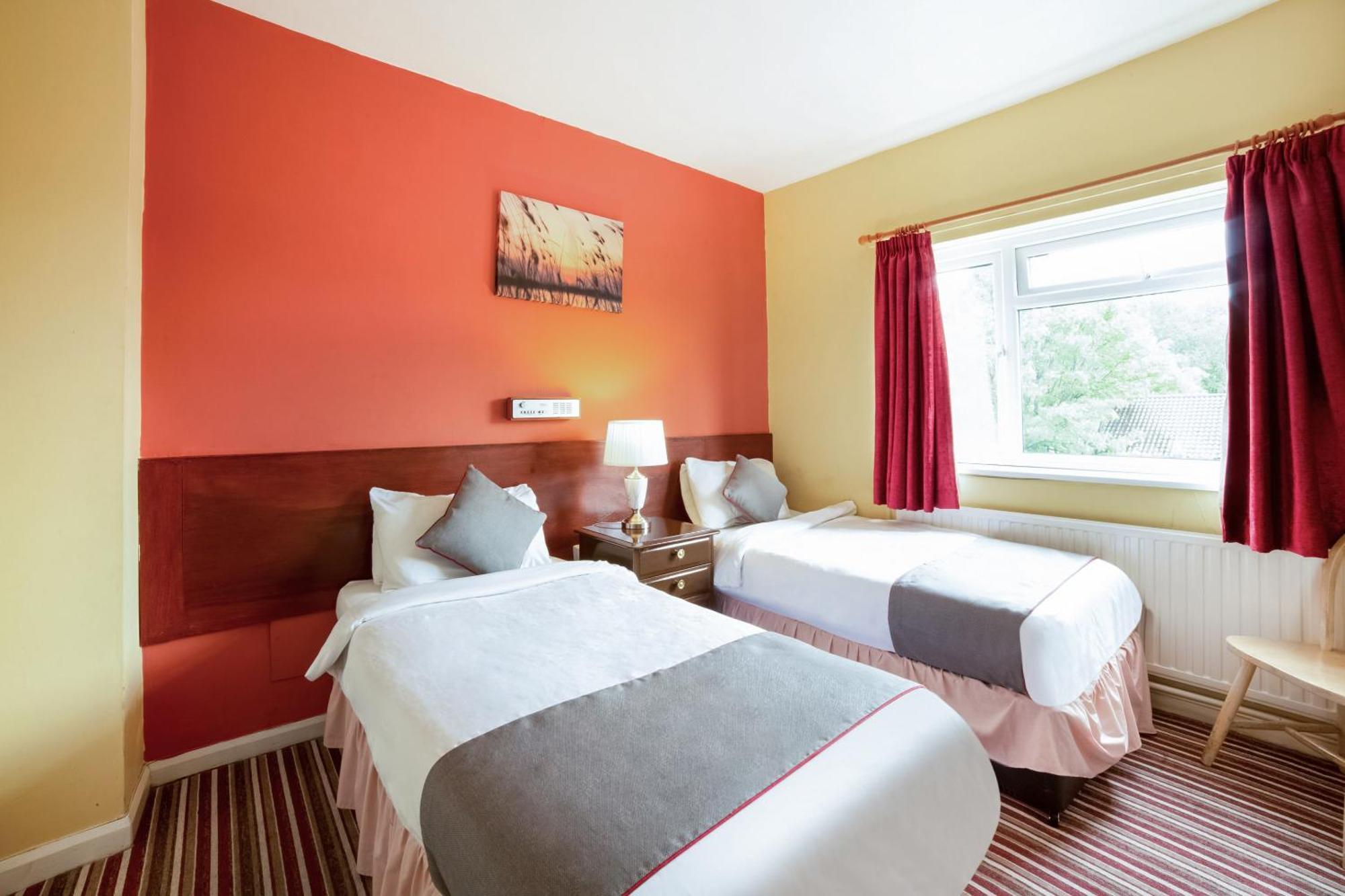 Oyo The Royal Hotel Dunston  Екстериор снимка